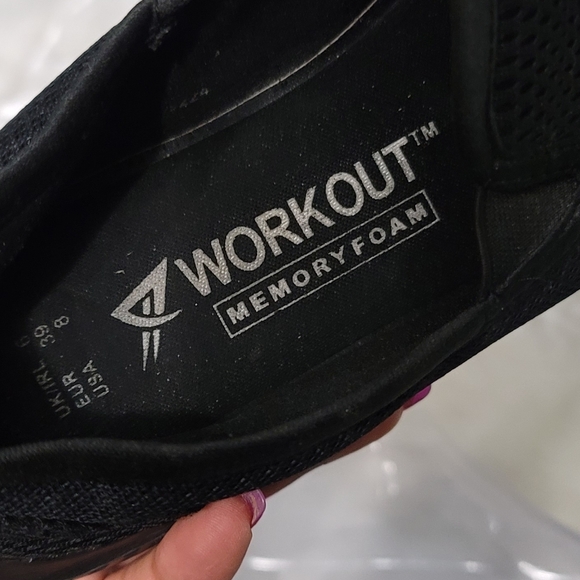 Workout Black Memory Foam Close Toe Shoes - Picture 6 of 7